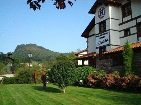 Posada Restaurante Prada A Tope Тресеньо Экстерьер фото
